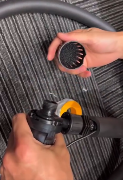 pull off the integrated pump’s top.png